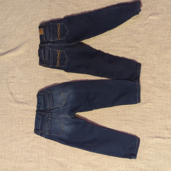 Pair of 3T Girl Jeans - Picture 6 of 8